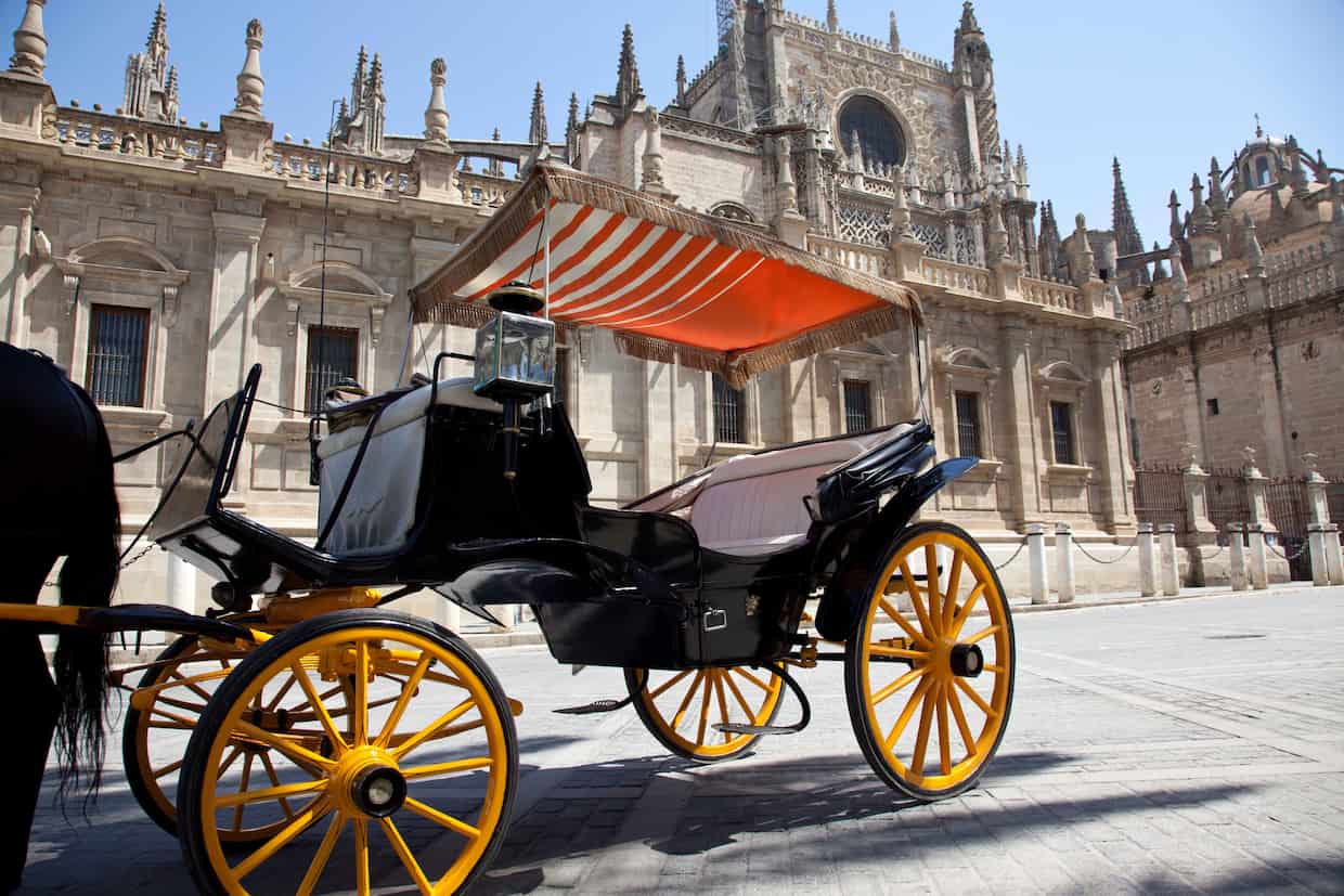 Paseo en calesa por el centro histórico de Sevilla